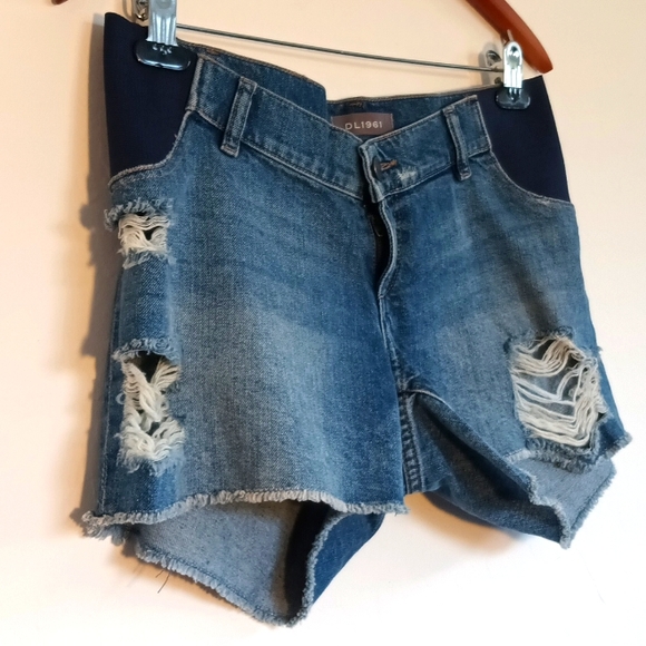 DL1961 Karlie Maternity Boyfriend Side Panels Denim Shorts Size 27 - Picture 5 of 8